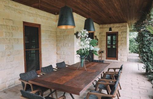 Bellbrook Villa | The Riverside Homestead - 8 guests