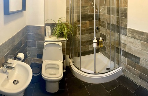 Saltford Hotel | The Riverside Inn