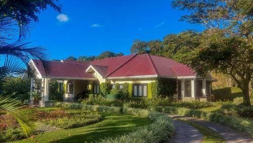 Los Naranjos Hotel | The Riverside Inn