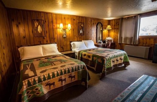 Hayward Hotel | The Riverside Motel