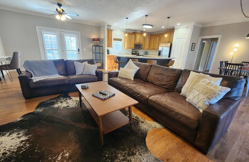 Lebanon Cottage | The Riverside Retreat