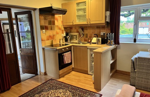 New Forest District House | The Riverside Studio at Old Bridge Cottage , Ringwood, New Forest