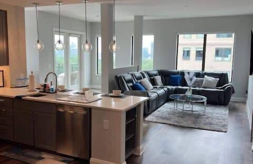 Buckhead Village Condo | The Riverview Estates: Buckhead