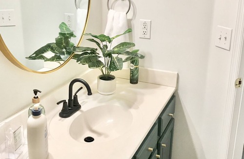 Olde Town Augusta House | The Riverwalk - Walk to Downtown Augusta/Excellent Augusta National Rental