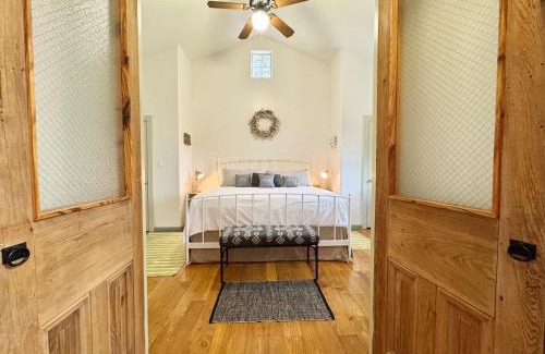 Cypress Banks Bed & Breakfast | The Rivery Retreat, Choose from Luxury Guesthouse Cabin OR Suite in Lake Austin Hill Country