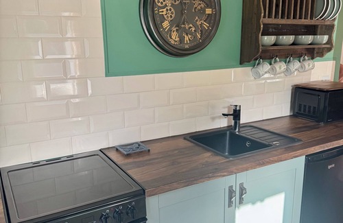Kington House | The Robin, Arrowwood Self Catering Barn
