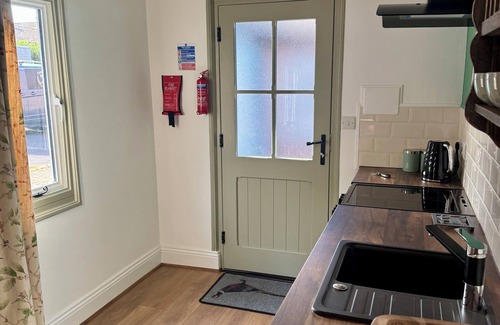 Kington House | The Robin, Arrowwood Self Catering Barn