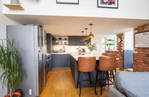 Windmill Hill Apartment | The Robinson Building