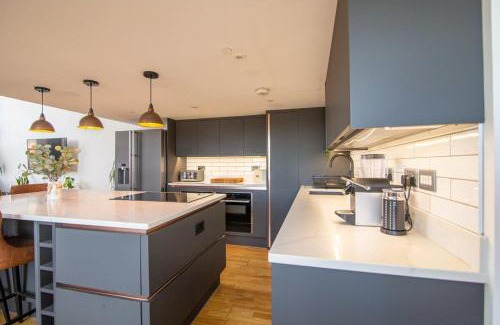 Windmill Hill Apartment | The Robinson Building