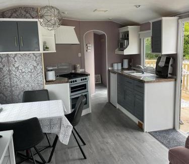 Jenkinstown Apartment | The Rock Bar B&B