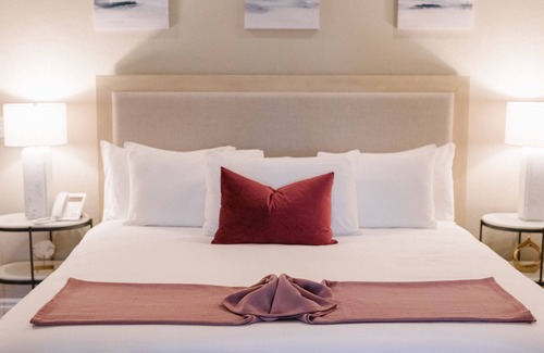 Dunmore Town Hotel | The Rock House Hotel