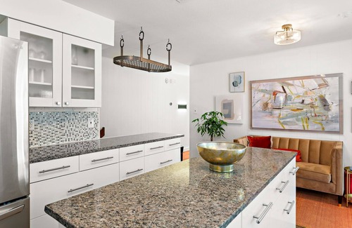 Round Rock House | The Rock House Retreat Pet Friendly Hot Tub Oasis