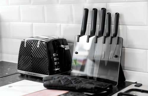 Olton House | The Rock, Solihull Retreat Birmingham Airport