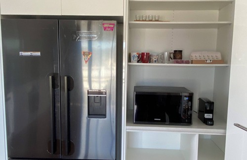 South West Rocks House | The Rocks Family entertainer, just 10-min walk to town & beach!
