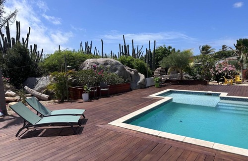 Shiribana Apartment | The Rocks Residence, apartment with pool