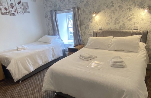 Chapel en le Frith Hotel | The Roebuck Inn