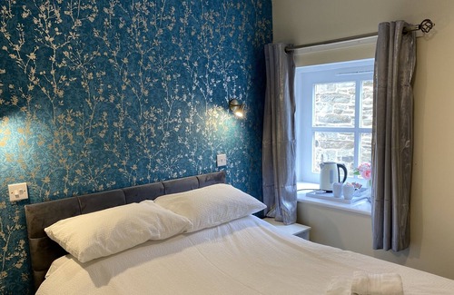 Chapel en le Frith Hotel | The Roebuck Inn