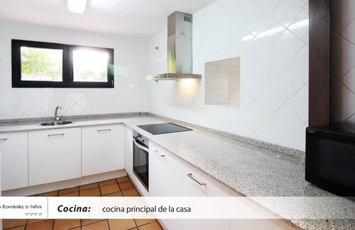 San Martin de Elines Cottage | THE ROMANIKA OF FELLINI