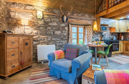 Invermoriston House | The Romantic Bothy by Interhome
