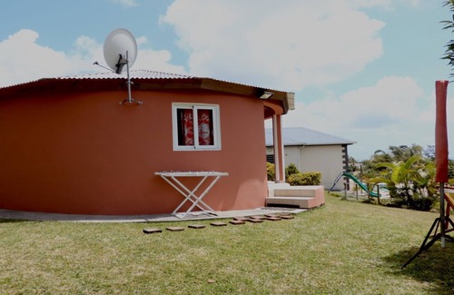 Sainte-Suzanne Apartment | The Rond Dada and Kaz in Dada Circular Bungalow