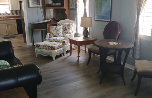 New Smyrna Beach House | The "Ronnac Cottage" of New Smyrna Beach. Pet friendly 2 BD min. to beach.
