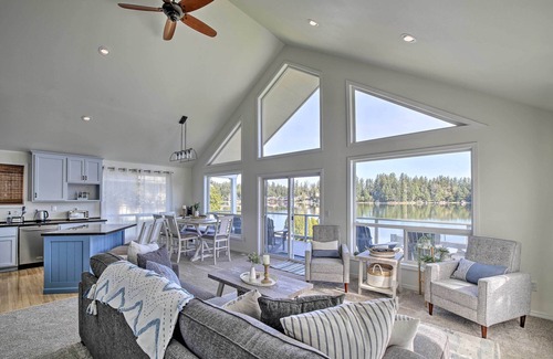 McKenna Cottage | The Rookery - Dreamy Home w/Private Dock!