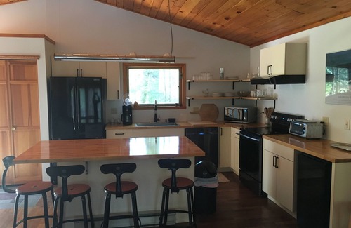Chestertown House | The Roost, a lakefront 4 season home in the Adirondack Mountains