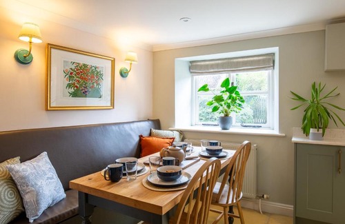 Coln St Aldwyns House | The Roost at Coln