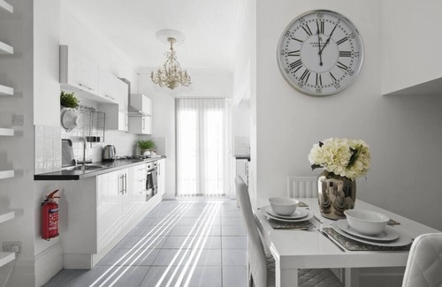 Gravesend Apartment | The Roost Group - 1 Bedroom - Ground
