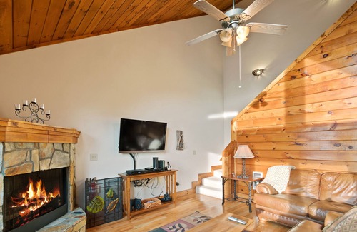 Beech Mountain Cabin | The Roost - On Beech Mtn, Fireplace, Amazing Views, Game Tables
