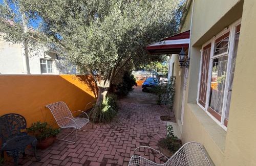 Cradock House | The Rose and Olive