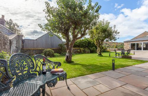 Old Bewick Hotel | The Rose and Thistle Alwinton