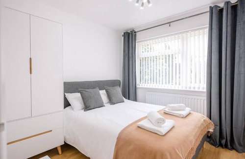 Holton House | The Rose, Holton