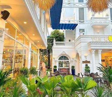 Tra Vinh Hotel | The Rose Hotel Trà Vinh