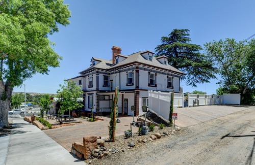 Nob Hill Apartment | The Rose Room st the Mansion by the Square