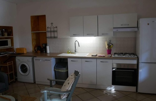 Tarascon House | THE Rosemary, MAS MAURANE, TARASCON