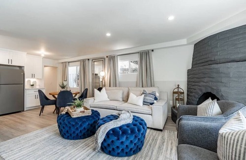 Beach Barber Tract Condo | The Rosemont - A La Jolla Gem Just 2 Minutes Walk to Beach
