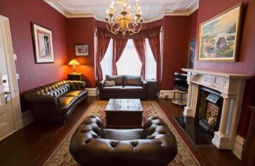 Downtown St. John's Bed & Breakfast | The Roses Heritage Inn
