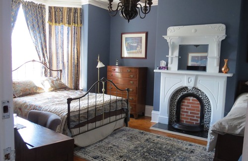 Downtown St. John's Bed & Breakfast | The Roses Heritage Inn