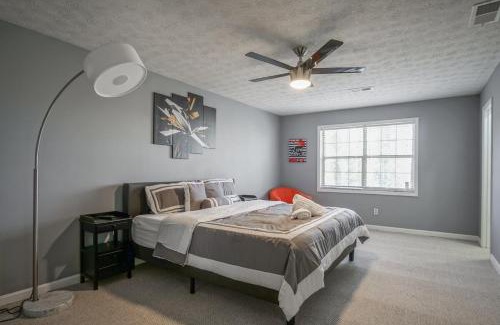 Conyers House | The Rosewood Townhouse - 10 mins to horse park