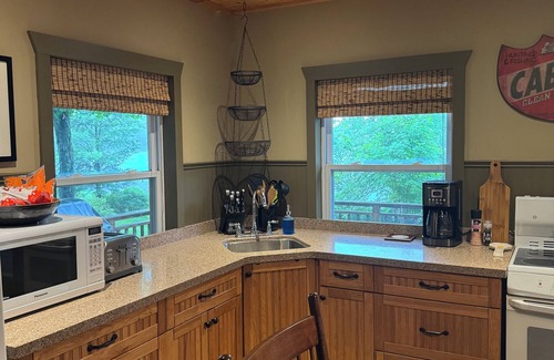 Utterson Cottage | The Rosie - Muskoka Cottage on Semi Private Lake