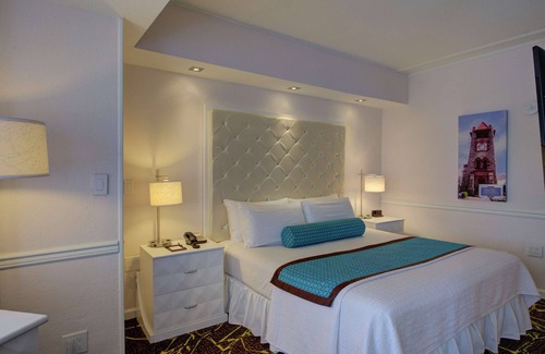 Roslyn Hotel | The Roslyn, Tapestry Collection by Hilton