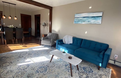 Alamosa House | The Ross-Downtown Alamosa *Hot Springs Admission Included* STR#2939