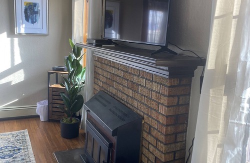 Alamosa House | The Ross-Downtown Alamosa *Hot Springs Admission Included* STR#2939