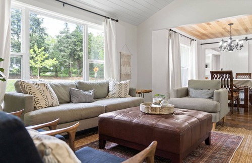 Clarksville House | The Rossview House Sleeps 7