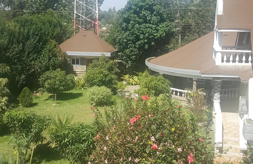 Nairobi Cottage | The Round House - A Charming Cottage, in the peaceful Loresho suburb in Nairobi.