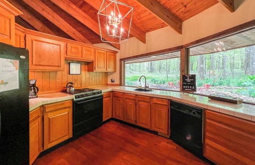 Mcdermott Cabin | The Roundabout Cabin near Portsmouth, Ohio