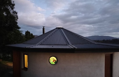 Cygnet Villa | The Roundhouses