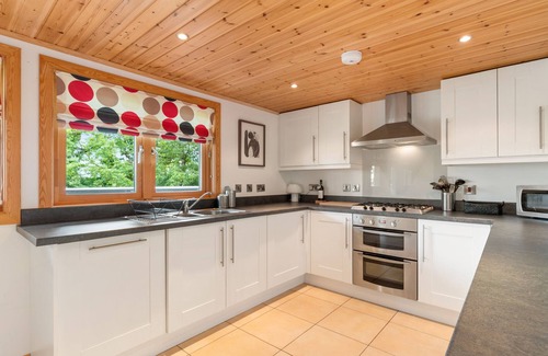 Penally Ski Chalet | The Rowan - Luxury Lodge and Woodland Views