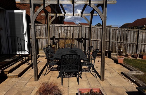 Kinghorn Cottage | The Rowan Nook - sleeps 6 guests in 3 bedrooms